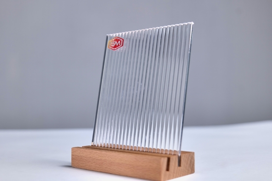 3mm 5mm PMMA الصفحة الأكريلية المنسوجة المطحونة لمقاومة الصدمات الشفافة المتفوقة والوزن الخفيف