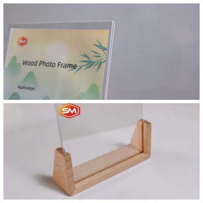 إطار صورة أكريليك واضح مع قاعدة خشبية صديقة للبيئة الكثافة 1.20g / cm3